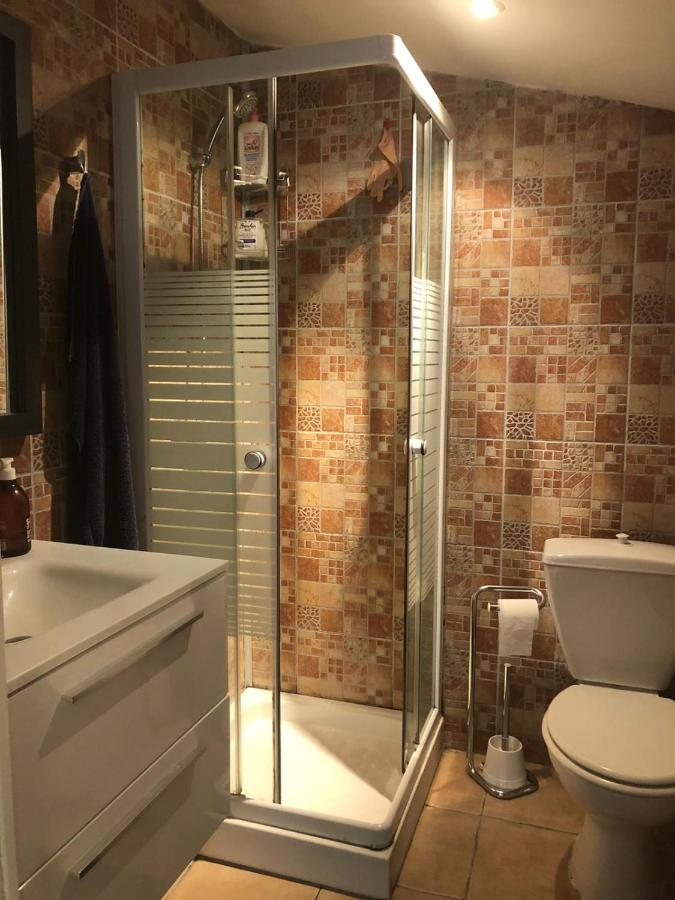 Séjour chez l'habitant Petite Indépendante Avec Sdb, Clim Et Parking Privé *